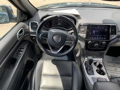 Used 2020 Jeep Grand Cherokee Limited AWD/4WD image 17
