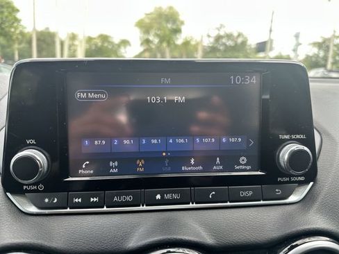 Used 2024 Nissan Sentra S FWD image 25