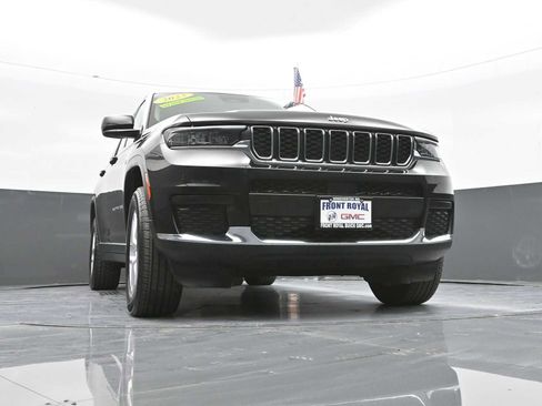 Used 2023 Jeep Grand Cherokee L Laredo image 43