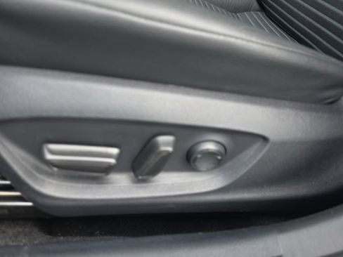 Used 2024 Toyota Camry SE FWD image 12