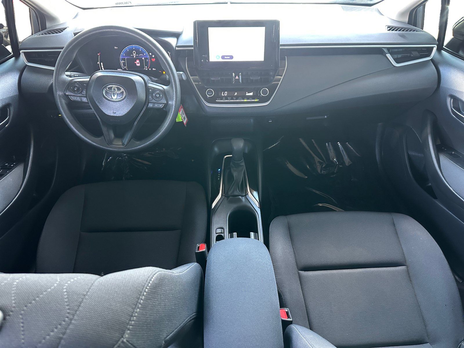 Used 2026 Toyota Corolla LE FWD image 11