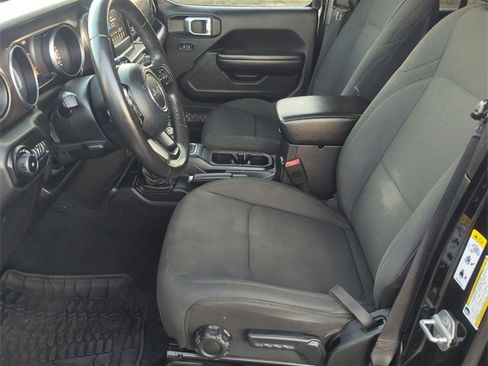 Certified 2018 Jeep Wrangler Unlimited Sport S image 11