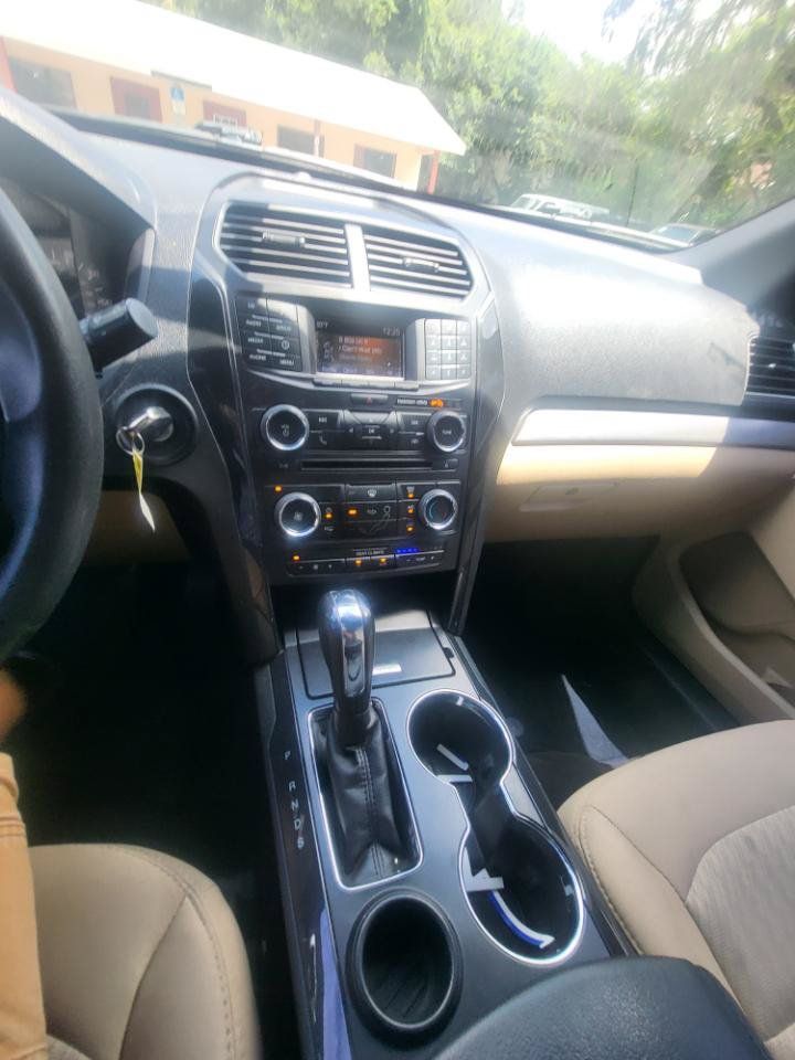 Used 2017 Ford Explorer FWD image 52