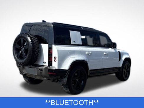 Used 2022 Land Rover Defender 110 X-Dynamic SE AWD/4WD image 4