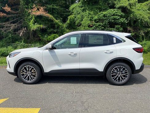 New 2025 Ford Escape SE FWD image 12