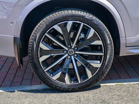 Certified 2026 Volvo XC90 B6 Plus w/ Protection Package image 10