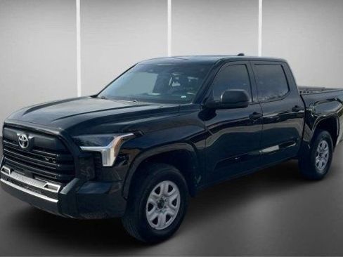 Used 2022 Toyota Tundra SR w/ SR Tow Package image 3