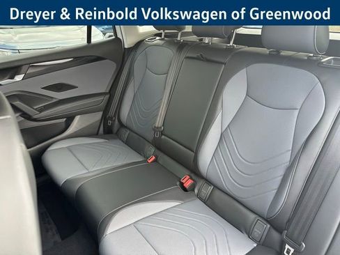 New 2026 Volkswagen Tiguan SE image 27