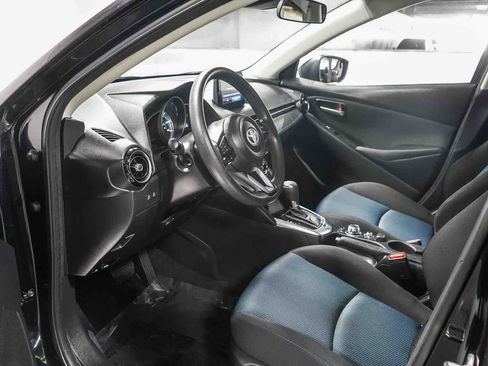 Certified 2020 Toyota Yaris LE FWD image 18