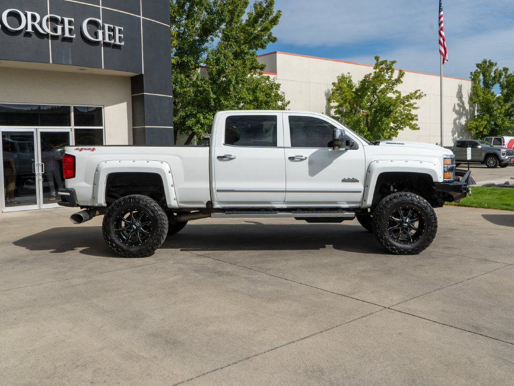 Used 2017 Chevrolet Silverado 3500 High Country AWD/4WD image 8