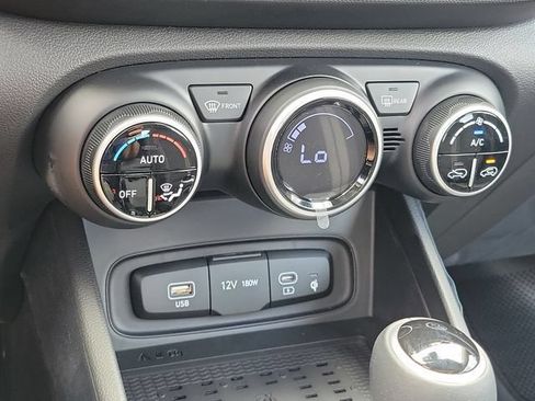 New 2026 Hyundai Venue SEL FWD image 12