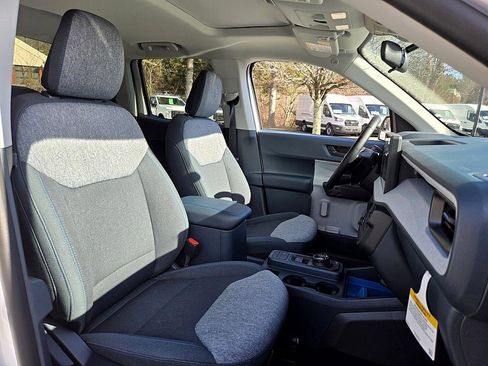 New 2025 Ford Maverick XLT w/ XLT Luxury Package image 18