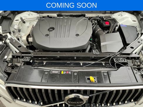 Certified 2023 Volvo XC60 B5 Plus w/ Climate Package image 37
