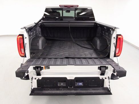 Used 2024 GMC Sierra 1500 Denali Ultimate image 7