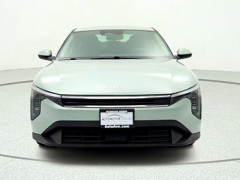 Used 2025 Kia K4 FWD image 2