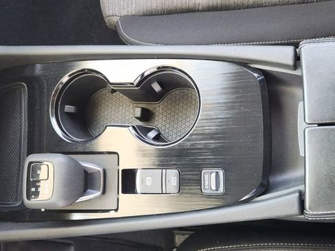 Certified 2023 Nissan Rogue SV FWD image 16