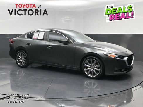 Used 2024 MAZDA MAZDA3 s FWD image 1