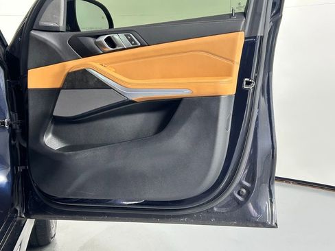 Used 2024 BMW X5 xDrive40i w/ M Sport Package image 9