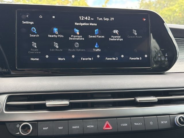 Used 2025 Hyundai Palisade Limited FWD image 22