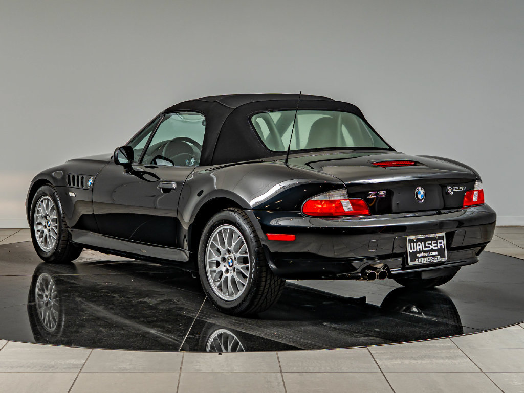 Used 2001 BMW Z3 2.5i RWD image 8