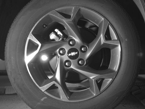 Used 2025 Chevrolet Trax LT FWD image 15