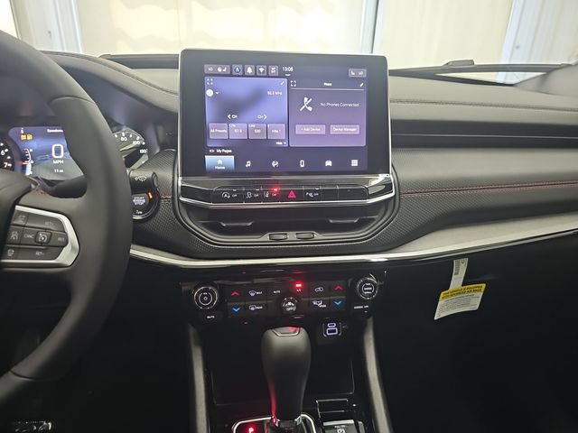 New 2026 Jeep Compass Trailhawk AWD/4WD image 17