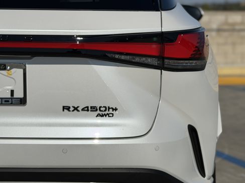 New 2026 Lexus RX 450h AWD image 11