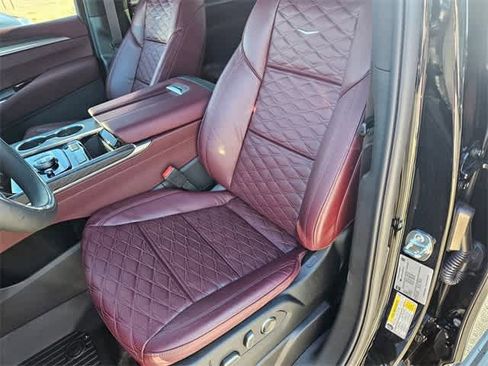 Used 2026 Cadillac Escalade Luxury w/ Touring Package image 18