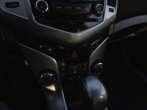 Used 2014 Chevrolet Cruze LT w/ RS Package image 16