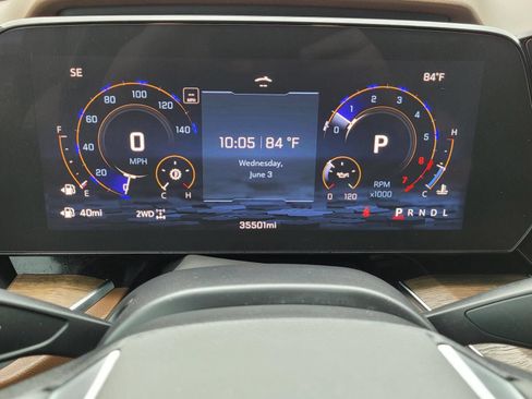 Used 2025 Chevrolet Suburban High Country AWD/4WD image 37