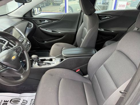Used 2024 Chevrolet Malibu LT FWD image 11