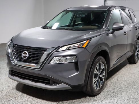 Used 2022 Nissan Rogue SV AWD/4WD image 30