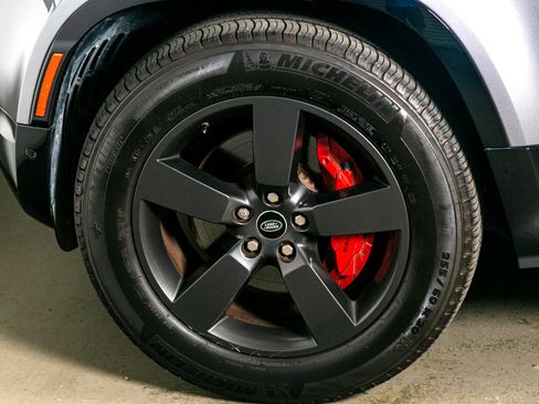 Used 2020 Land Rover Defender 110 X image 19