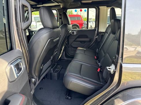 New 2026 Jeep Wrangler Unlimited Rubicon AWD/4WD image 20