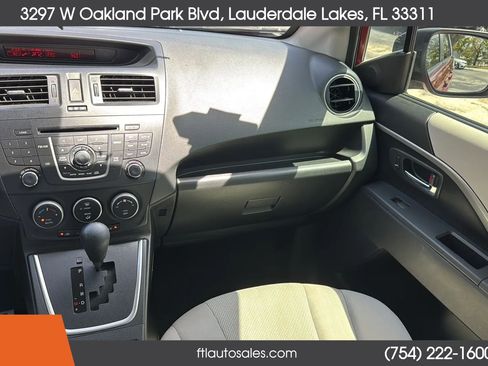 Used 2015 MAZDA MAZDA5 Sport FWD image 30