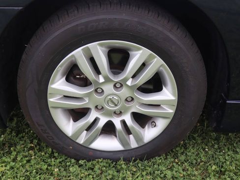 Used 2012 Nissan Altima 2.5 SL w/ 2.5SL Pkg FWD image 34