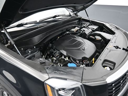 Used 2022 Kia Telluride S image 61