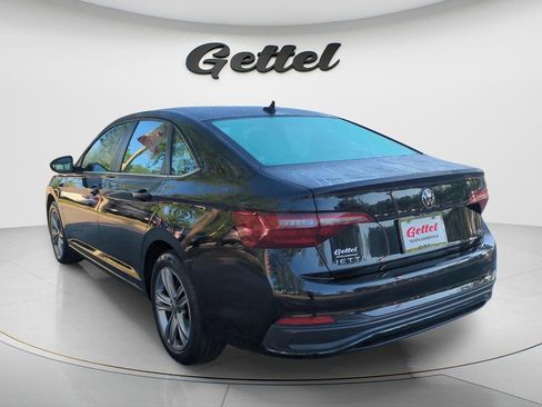 Used 2024 Volkswagen Jetta SE FWD image 7