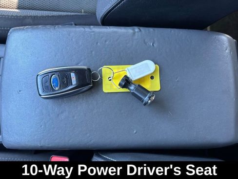 Used 2024 Subaru Crosstrek 2.0i Premium image 34