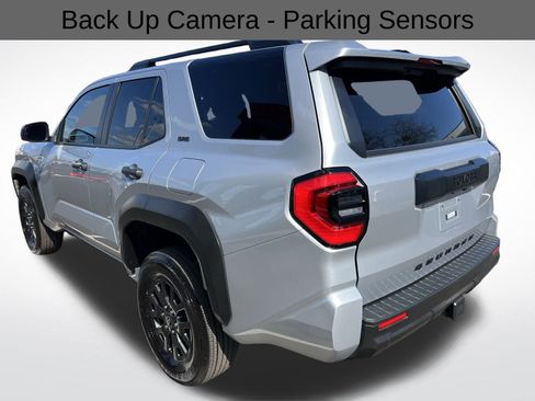 Used 2025 Toyota 4Runner SR5 image 9