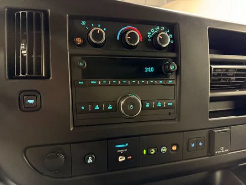 Used 2024 Chevrolet Express 3500 LT w/ LT Preferred Equipment Group RWD image 15