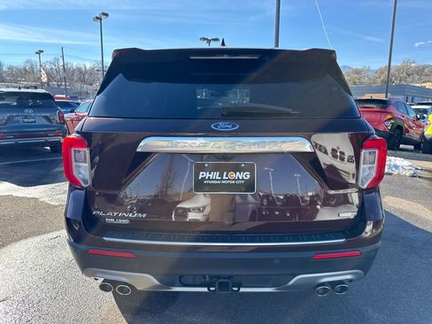 Used 2020 Ford Explorer Platinum image 14