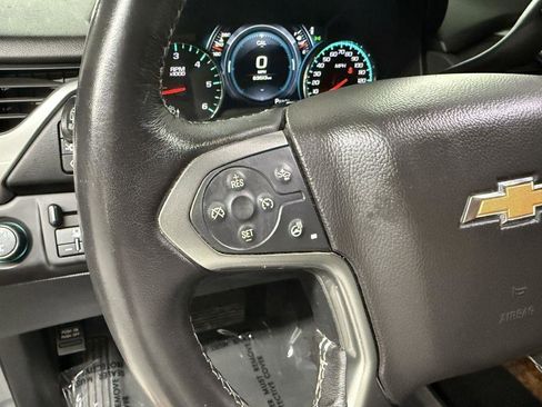 Used 2019 Chevrolet Suburban Premier w/ Premier Plus Edition AWD/4WD image 20