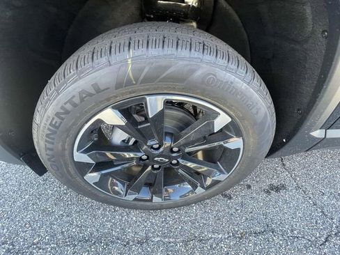 New 2026 Chevrolet Equinox RS w/ Convenience Package III image 9