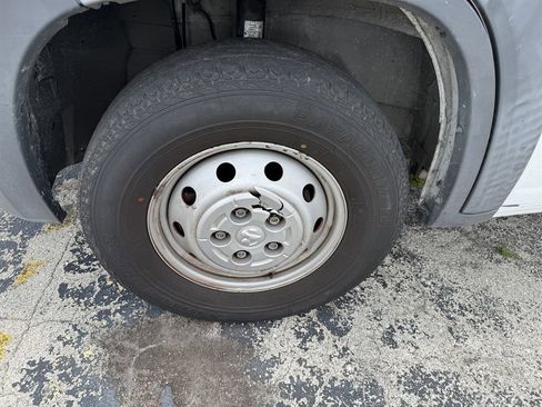Used 2018 RAM ProMaster 2500 w/ Mopar Trailer Tow Group FWD image 9