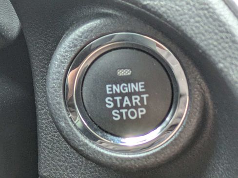 Certified 2023 Subaru Forester Touring AWD/4WD image 33