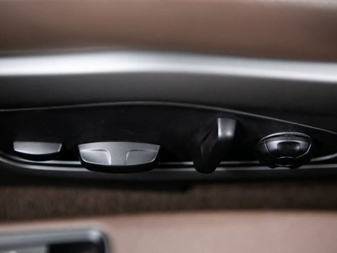 Certified 2021 Porsche 911 Turbo image 17