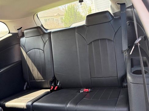 Used 2016 Chevrolet Traverse LTZ AWD/4WD image 5