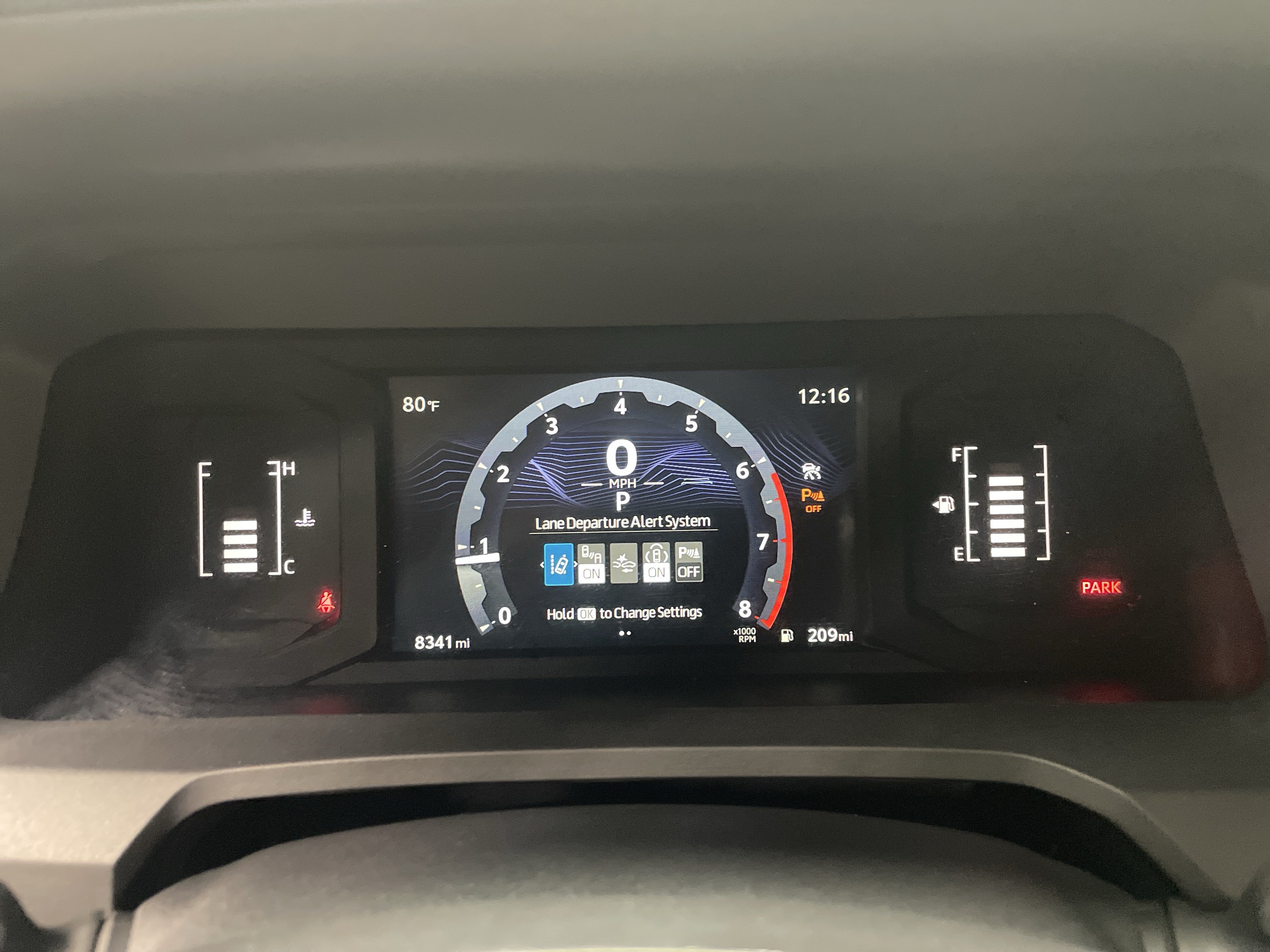 Used 2024 Toyota Tacoma SR5 AWD/4WD image 21