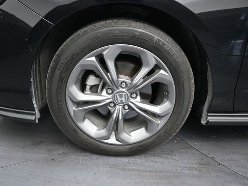 Used 2024 Honda Accord EX image 9